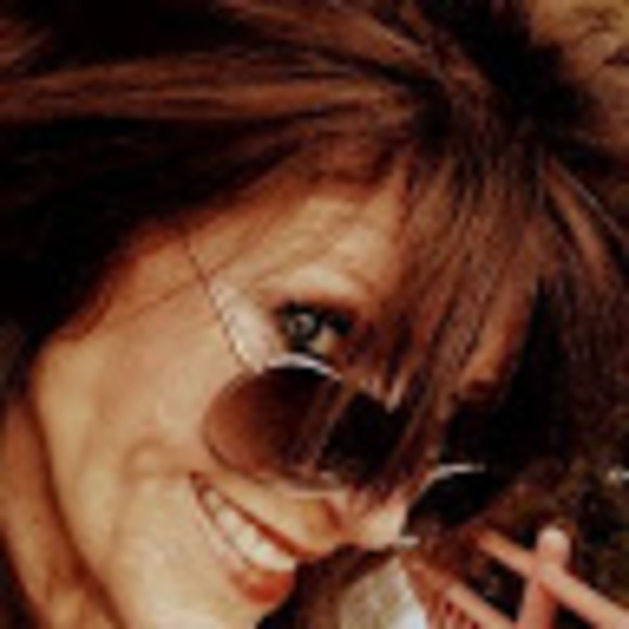 Meet your Posher, Julia - Picture 1 of 1